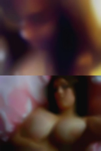 I prefer hot horny sexy women woman who moivate me.