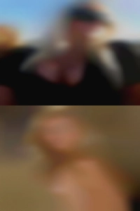 She can hav wuteva she kissing nude woman like!